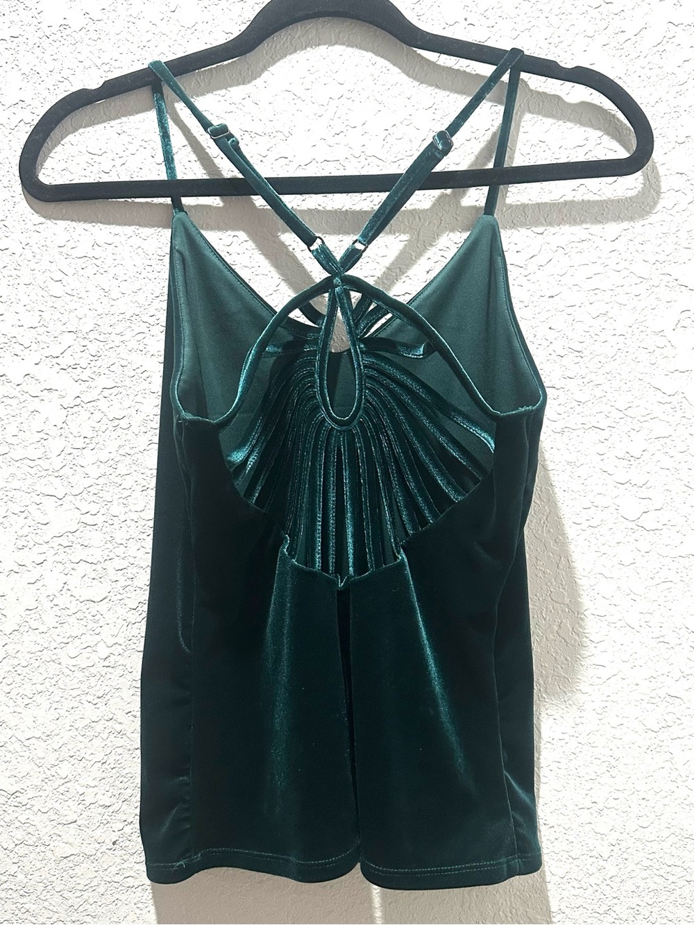 ! Velvet Emerald Green Strappy Tank Top Size Large